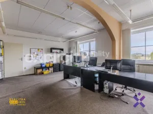 Prodej výrobních prostor, Zlín - Malenovice, třída 3. května, 3394 m2