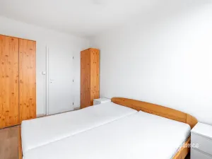 Pronájem bytu 2+kk, Praha - Řepy, Na chobotě, 45 m2