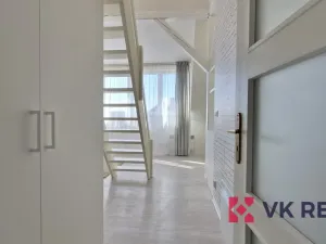 Pronájem bytu 1+kk, Praha - Braník, Branická, 50 m2