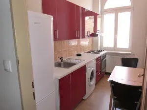 Pronájem bytu 2+1, Praha - Žižkov, Orebitská, 40 m2