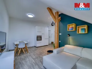 Pronájem bytu 3+kk, Plzeň - Doubravka, Školní, 60 m2