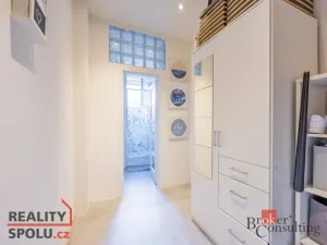 Prodej bytu 2+1, Hradec Králové, Okružní, 50 m2