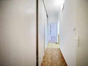 Pronájem bytu 1+1, Jindřichův Hradec, sídliště Vajgar, 43 m2