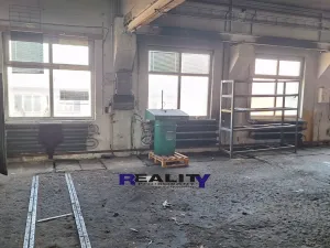 Pronájem výrobních prostor, Vroutek, Vidhostická, 1000 m2