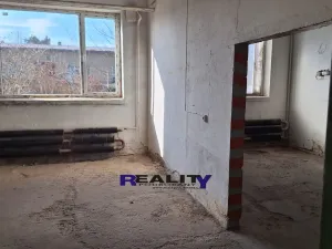 Pronájem výrobních prostor, Vroutek, Vidhostická, 1000 m2
