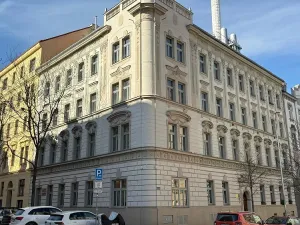 Pronájem bytu 1+kk, Praha - Vinohrady, Velehradská, 29 m2
