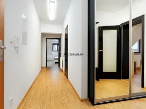 Prodej bytu 4+kk, České Budějovice - České Budějovice 3, Skuherského, 99 m2