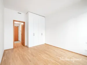 Pronájem bytu 2+kk, Praha - Smíchov, Vackové, 60 m2