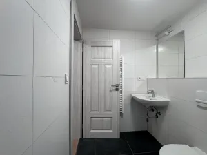 Pronájem bytu 3+kk, Praha - Střešovice, Na Petynce, 59 m2