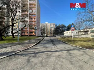 Pronájem garáže, Pardubice, kpt. Bartoše, 17 m2