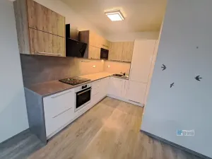 Pronájem bytu 3+kk, Polerady, 71 m2