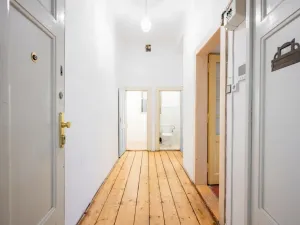 Prodej bytu 1+1, Praha - Bubeneč, V. P. Čkalova, 43 m2