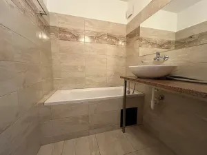 Pronájem bytu 1+1, Praha - Záběhlice, Zvonková, 50 m2