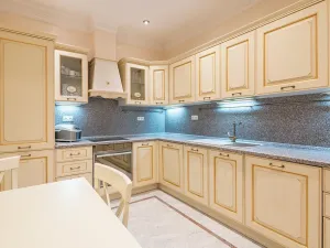 Prodej bytu 3+1, Karlovy Vary, Divadelní náměstí, 113 m2