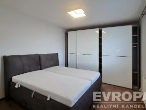 Prodej bytu 3+1, Nehvizdy, Gabčíkova, 68 m2