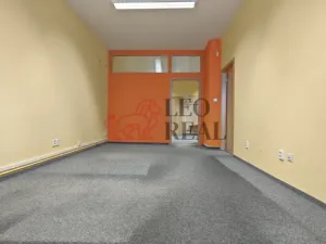 Pronájem kanceláře, Pečky, Chvalovická, 71 m2