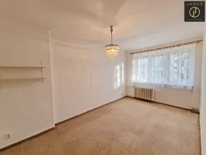 Prodej bytu 2+1, Kladno, Brjanská, 52 m2