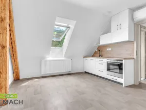 Pronájem bytu 1+kk, Uherské Hradiště, Sokolovská, 35 m2