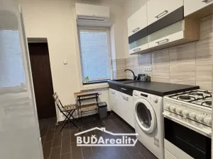 Pronájem bytu 1+kk, Zlín, Kvítková, 30 m2