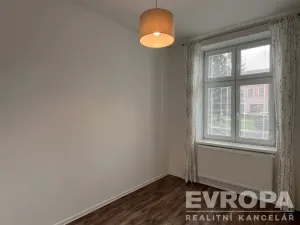 Prodej bytu 2+kk, Žirovnice, Havlíčkovo náměstí, 41 m2