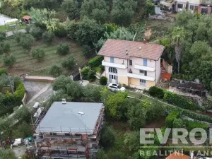 Pronájem vily, Massarosa, Itálie, Via Pisa, 200 m2