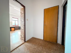 Pronájem kanceláře, Zápy, 34 m2