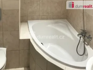 Pronájem bytu 2+kk, Praha - Suchdol, Holubí, 42 m2