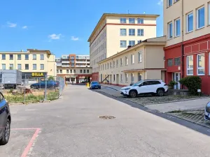 Pronájem skladu, Praha, Počernická, 400 m2