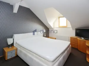 Pronájem bytu 5+kk, Praha, Jenštejnská, 175 m2