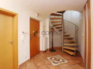 Pronájem bytu 5+kk, Praha, Jenštejnská, 175 m2