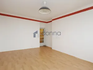 Pronájem bytu 1+kk, Praha, Sobotecká, 30 m2