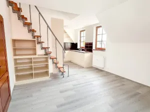 Pronájem bytu 2+kk, Praha - Strašnice, Konojedská, 54 m2