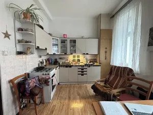 Prodej bytu 2+1, České Budějovice, Komenského, 65 m2