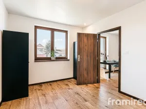 Pronájem bytu 2+kk, Vrbovec, 49 m2