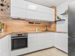 Prodej bytu 2+kk, Horoměřice, Velvarská, 53 m2