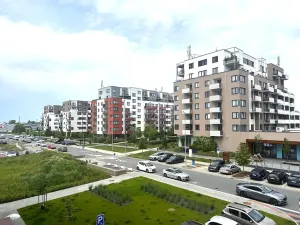 Pronájem bytu 3+kk, Praha - Dolní Měcholupy, Kardausova, 98 m2