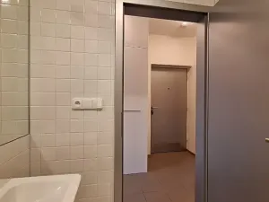 Pronájem bytu 2+kk, Praha - Smíchov, Fráni Šrámka, 43 m2