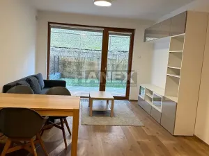Prodej bytu 2+kk, Praha - Košíře, Naskové, 52 m2