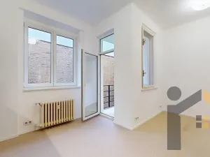 Pronájem bytu 2+1, Praha - Smíchov, Moulíkova, 79 m2