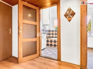 Prodej bytu 4+1, Karlovy Vary - Rybáře, Rohová, 86 m2