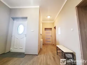 Pronájem rodinného domu, Libiš, Za Kralupkou, 100 m2