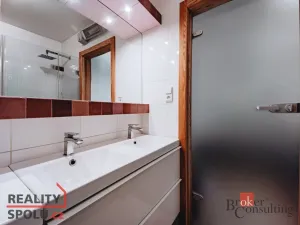 Prodej bytu 2+kk, Strážné, 54 m2