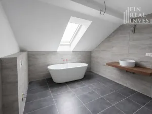 Prodej rodinného domu, Hovorany, 328 m2