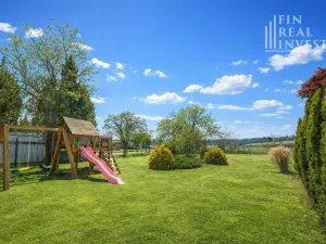 Prodej rodinného domu, Hovorany, 328 m2