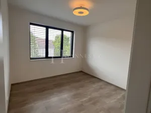 Pronájem bytu 2+kk, Praha - Karlín, U Sluncové, 65 m2