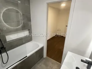 Pronájem bytu 3+kk, České Budějovice, Hálkova, 50 m2