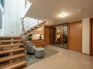 Pronájem bytu 4+kk, Praha - Holešovice, Komunardů, 196 m2