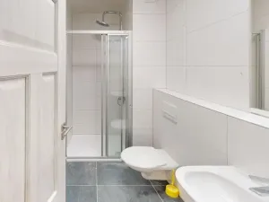 Pronájem bytu 1+kk, Praha - Střešovice, Na Petynce, 35 m2