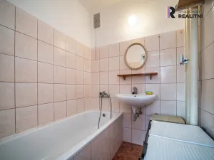 Prodej bytu 3+1, Znojmo, Pražská, 76 m2