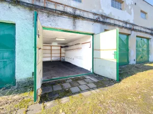 Prodej garáže, Chomutov, Bezručova, 21 m2